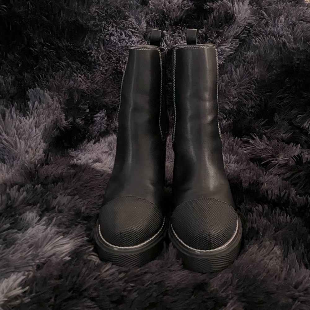 ๐ค Black Booties! ๐ค - Picture 2 of 4